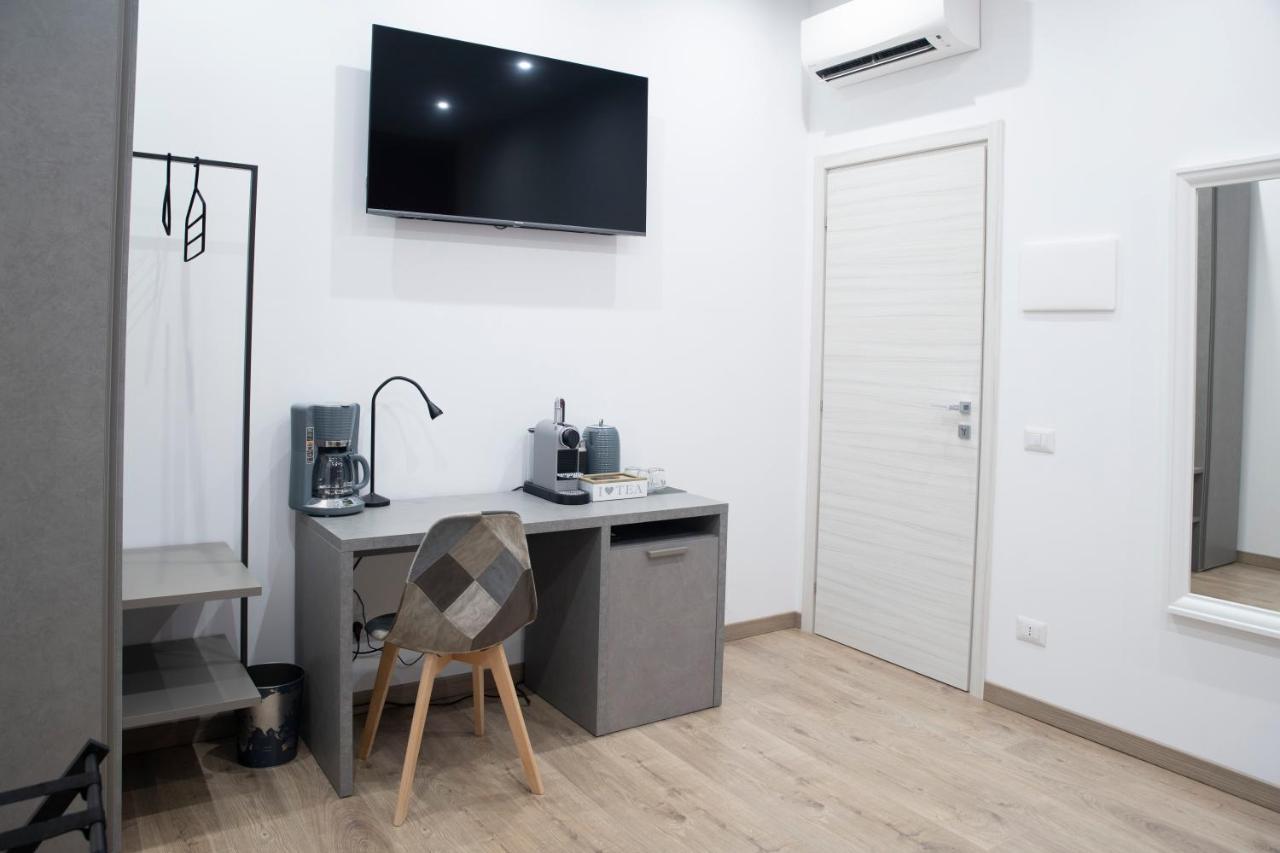 Catone Luxury Rooms Roma Ngoại thất bức ảnh