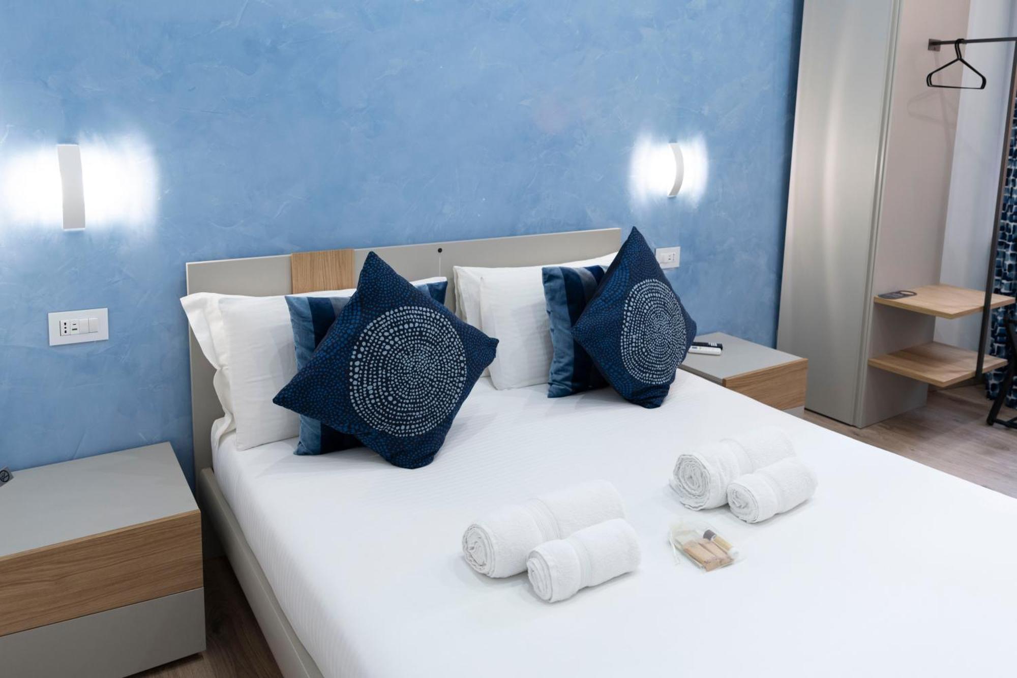 Catone Luxury Rooms Roma Ngoại thất bức ảnh